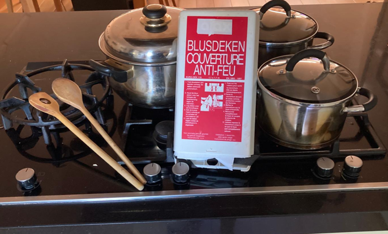 Brand in keuken richt zware schade aan in Hoofddorp