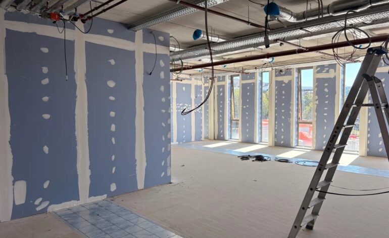 Nieuw gemeentehuis bereikt belangrijke mijlpaal