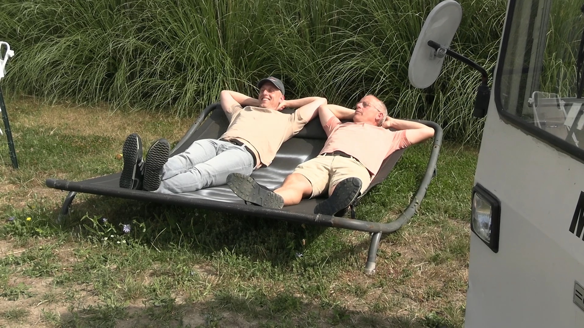 voor pampas liggen bij het pampasdoolhof
