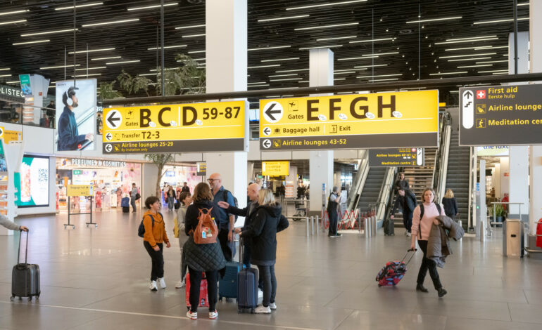 Nieuwe Privium-lounge op Schiphol geopend