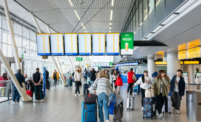 Langere wachttijden Schiphol na nieuw grenscontrolesysteem