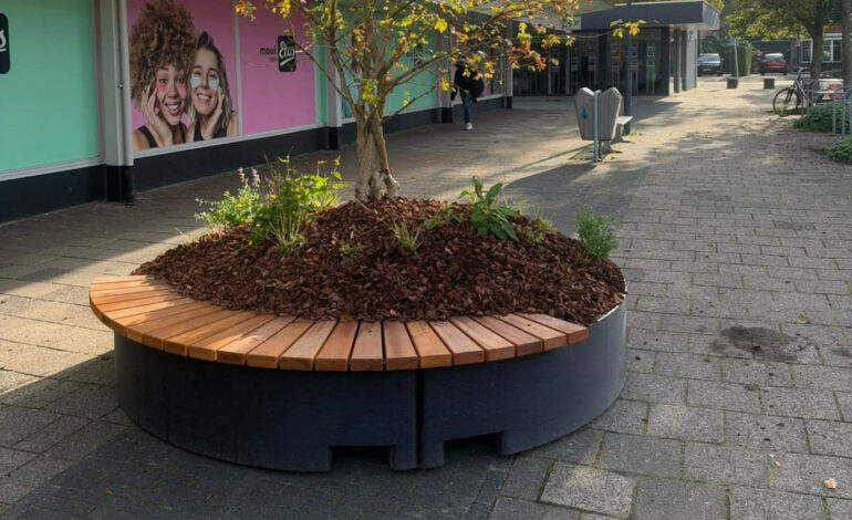 Drie JungleBlocks geven centrum Badhoevedorp meer groen