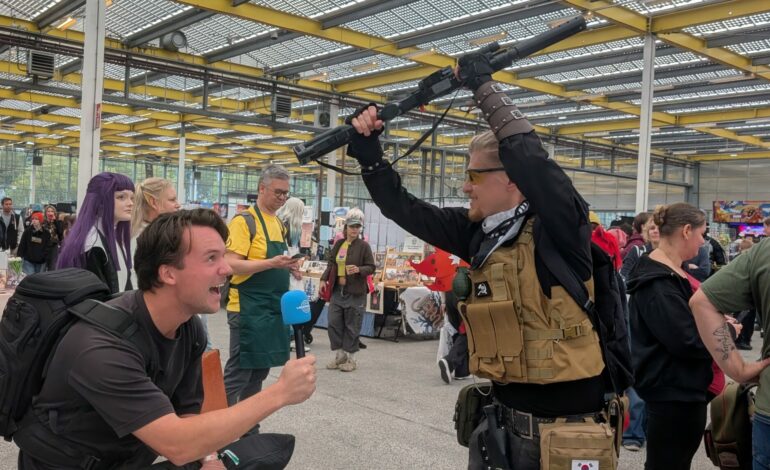Kleurrijke kostuums en bijzondere figuren: MeerRadio neemt kijkje bij Comic Con in Vijfhuizen