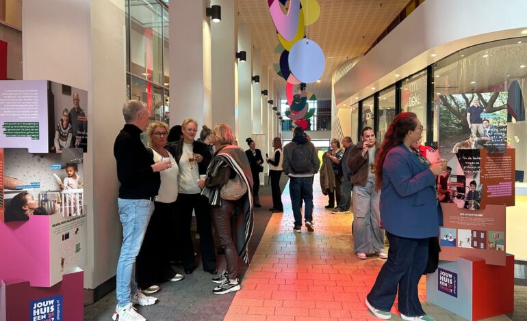 Tijdelijke expositie over pleegzorg geopend: bewustwording centraal